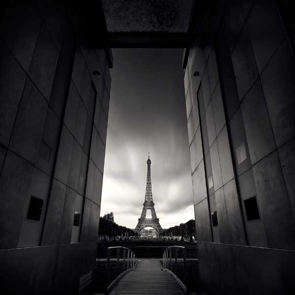 PARIS 4